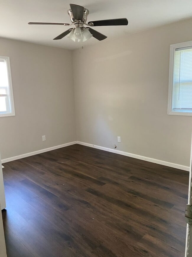 Building Photo - Updated 3 Bedroom House With Large Fenced-...