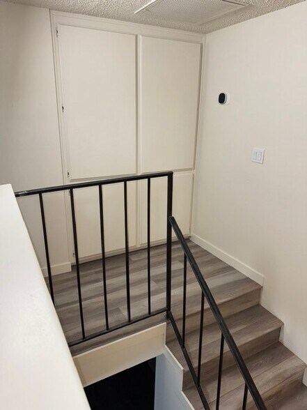 Building Photo - 5905 Fairfax Rd