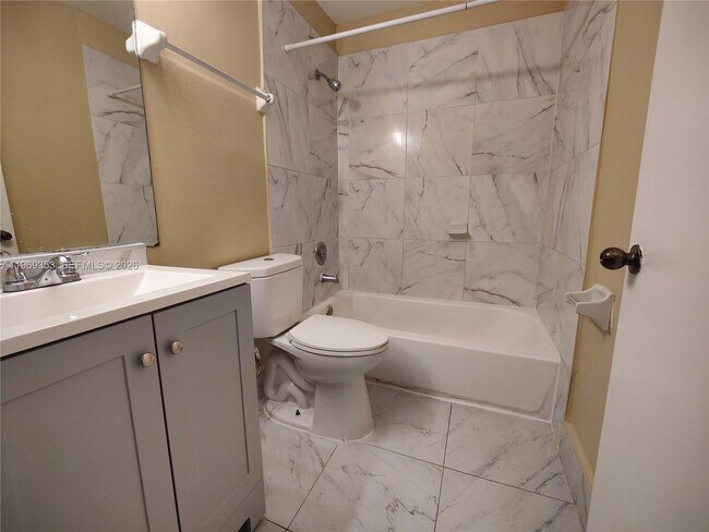 Building Photo - 3441 NW 44th St