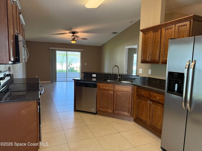 Building Photo - 4461 Manchester Dr