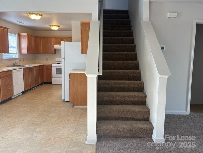 Building Photo - 1124 New Day Ct