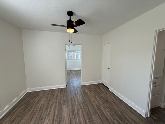 Building Photo - La Mesa Multi