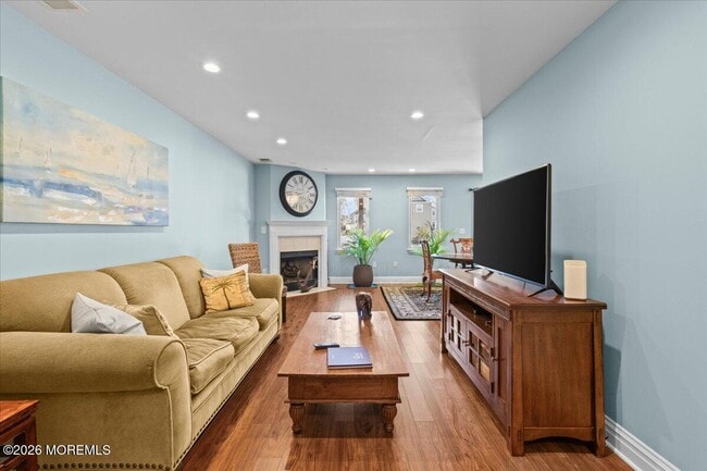 Building Photo - 26 Bayview Ct