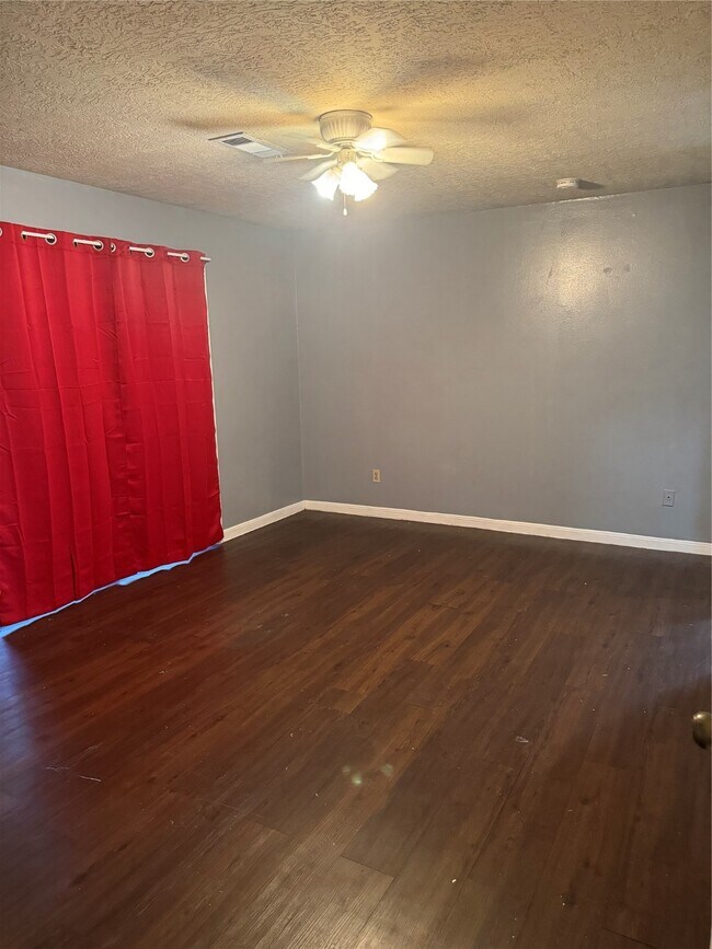 Building Photo - 7813 S Gessner Rd