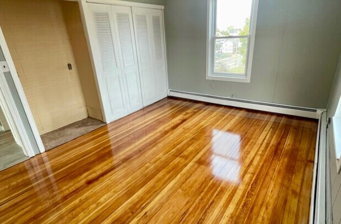 Building Photo - 576 Providence St