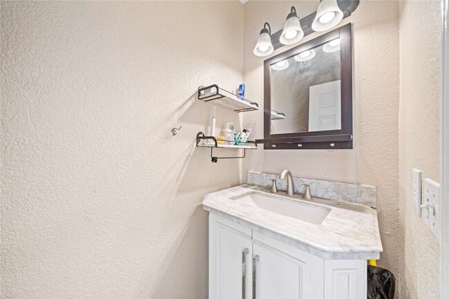 Building Photo - 1010 W Wilson St