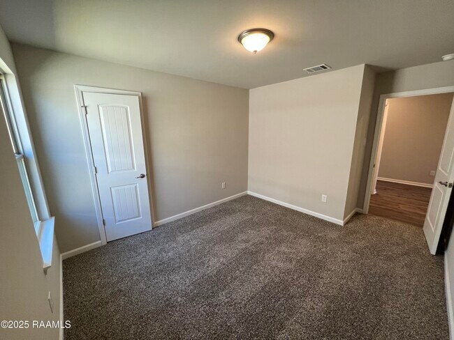 Building Photo - 209 Garden Oaks Ave