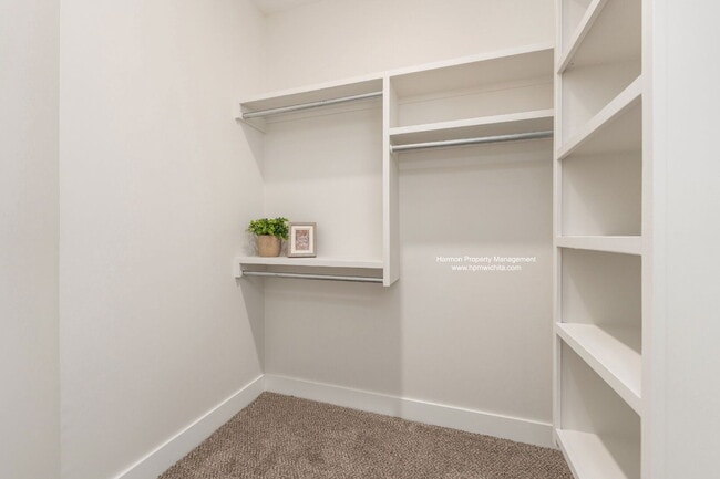 Building Photo - 2056 N Reece Ct