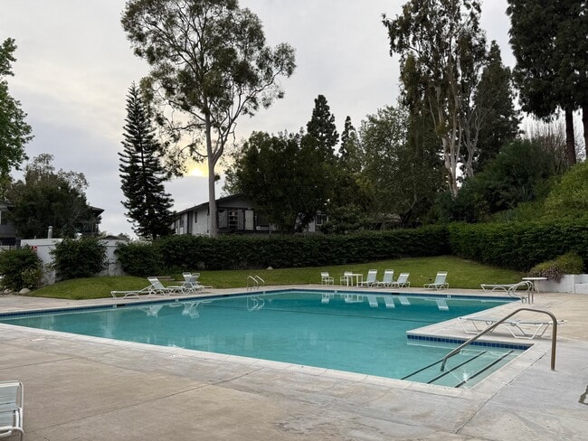 Building Photo - 20279 Green Hill Ln