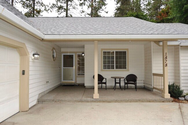 Building Photo - Best Hill Meadows Community- 3 bed 2 bath ...