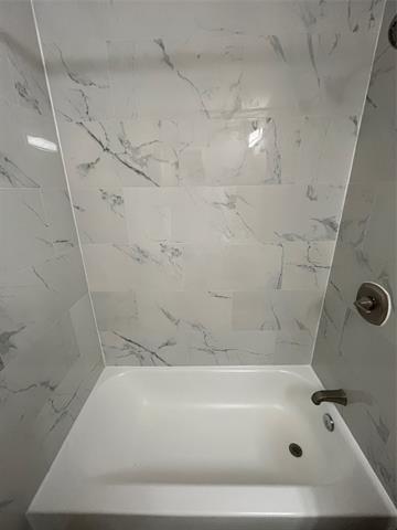 Building Photo - 1512 Longview St