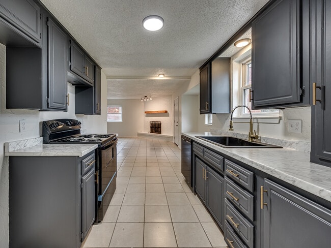 Building Photo - 4821 Cinderella Dr