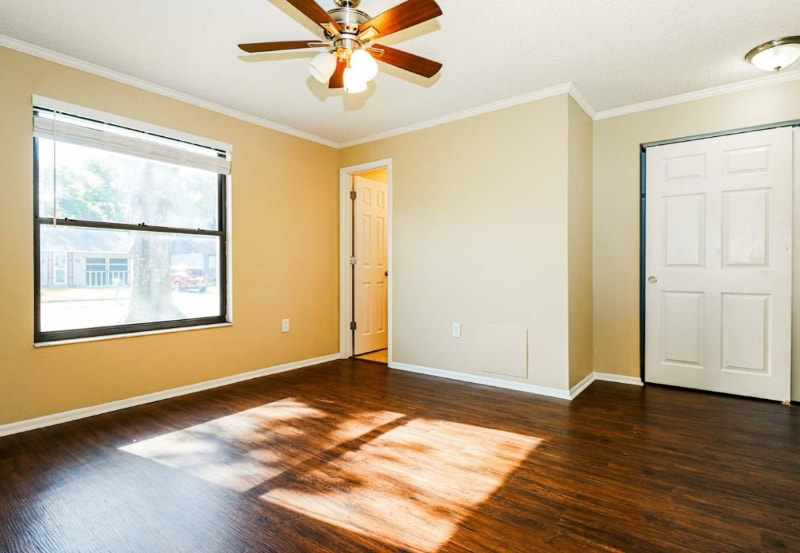 Building Photo - 1800 Loch Haven Ct