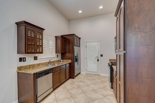 Building Photo - 11457 Lucio Moreno Dr