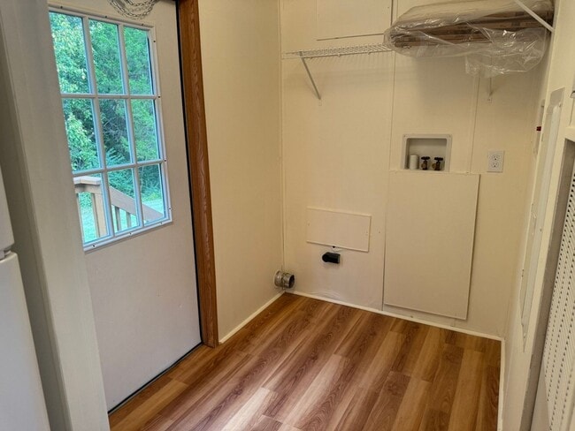 Building Photo - 5200 John Hall Rd