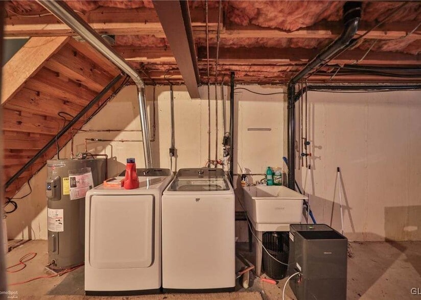 Building Photo - 2637 Arch St SW