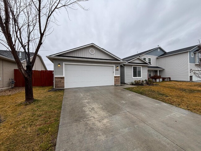 Building Photo - 16581 Berkley Ave