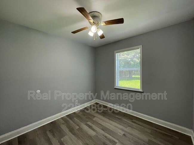 Building Photo - 6822 Merrydale Ave