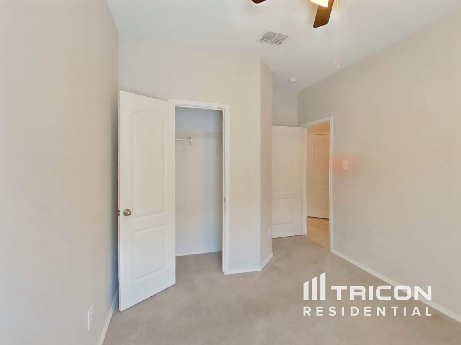 Building Photo - 2544 Taos Dr