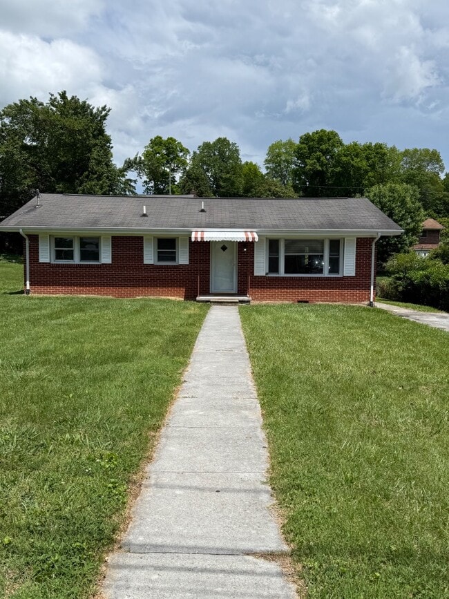 Primary Photo - 275 Bellmeade Dr