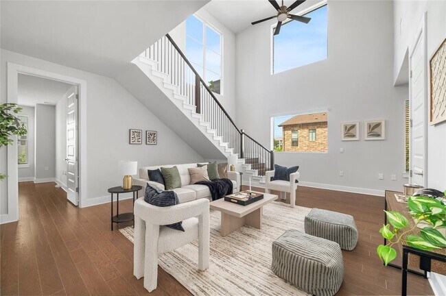 Building Photo - 4410 Grotto Dr
