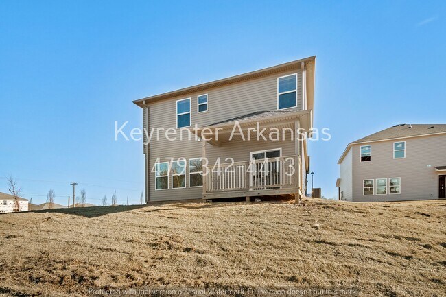 Building Photo - 811 E Sparrow Cir