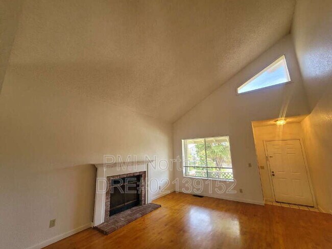 Building Photo - 2443 Dawn Way