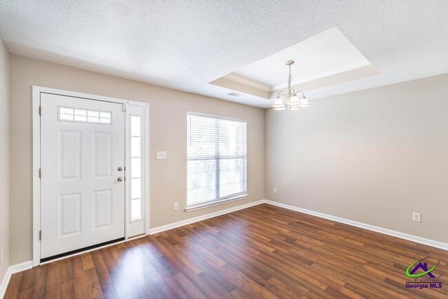 Building Photo - 462 Falkirk Dr