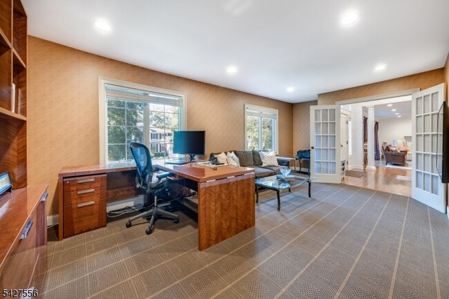 Building Photo - 7 Byron Rd