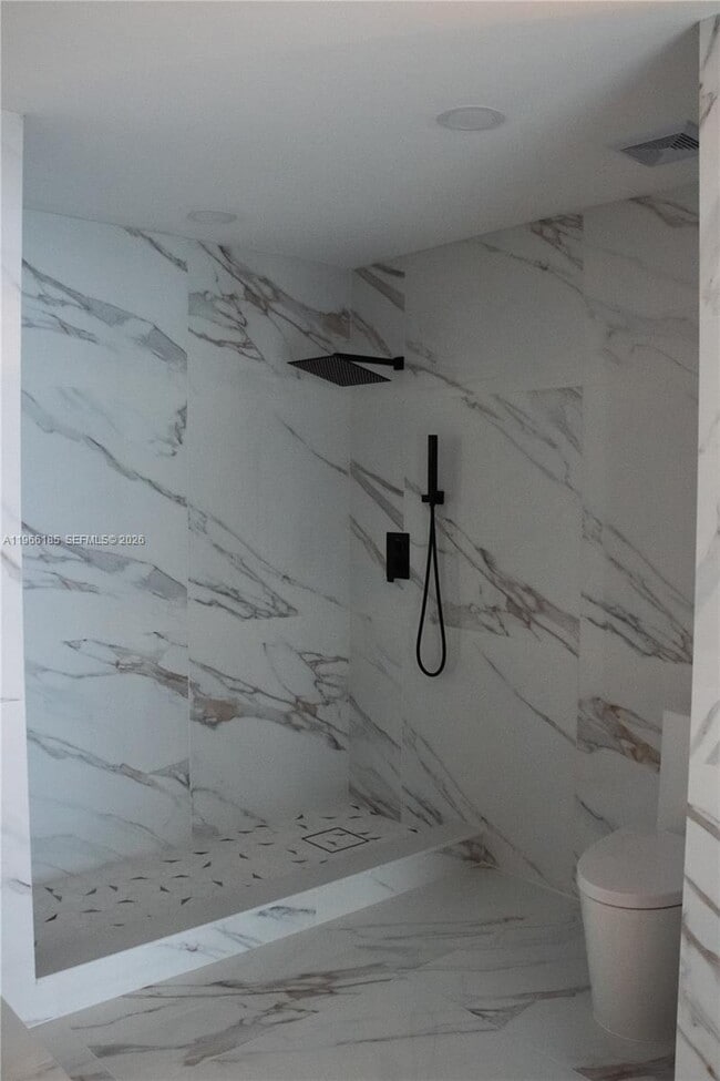 Building Photo - 10433 SW 118th Ct