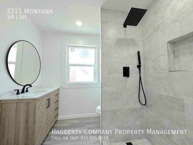 Building Photo - 3311 Montana-