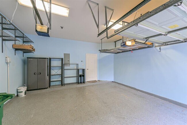 Building Photo - 5453 Fairdale Ln