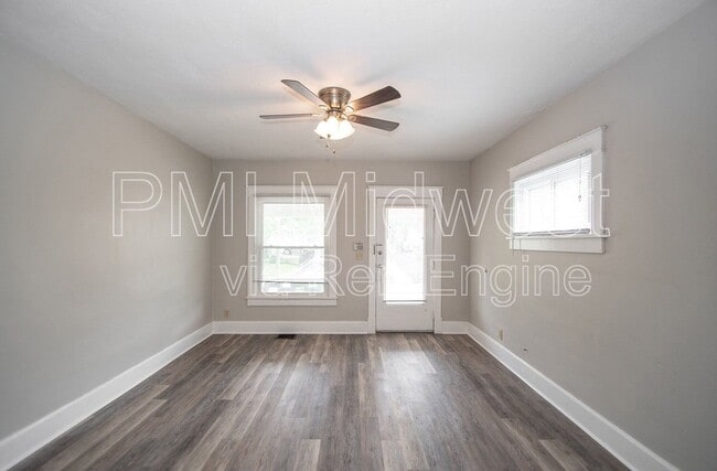 Building Photo - 1543 E Ohio St