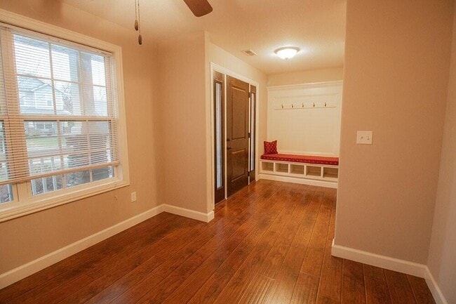 Building Photo - 7413 Rosedown Dr