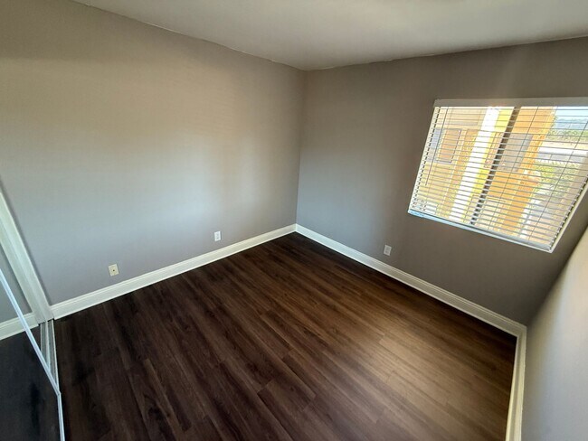 Building Photo - 2-Bedroom Condo with Community Amenities a...