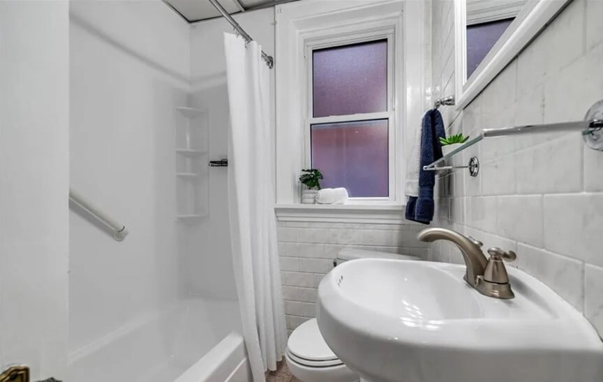 Building Photo - 5185 Goethe Ave