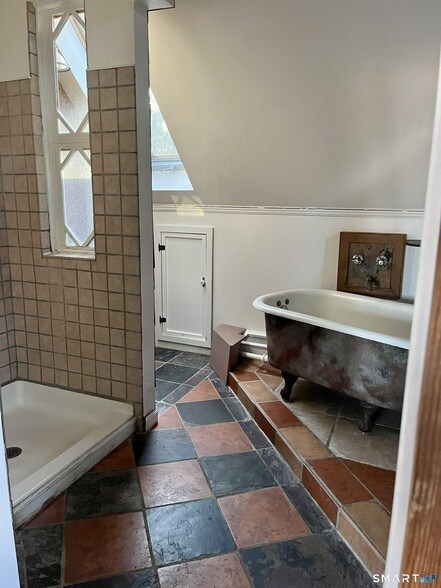 Building Photo - 3 Fox Run