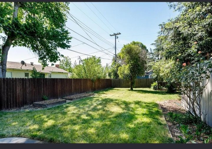 Building Photo - 5068 10th Ave