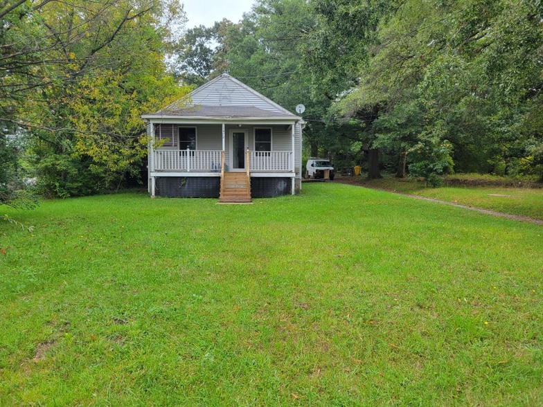 Building Photo - 1472 Berger St