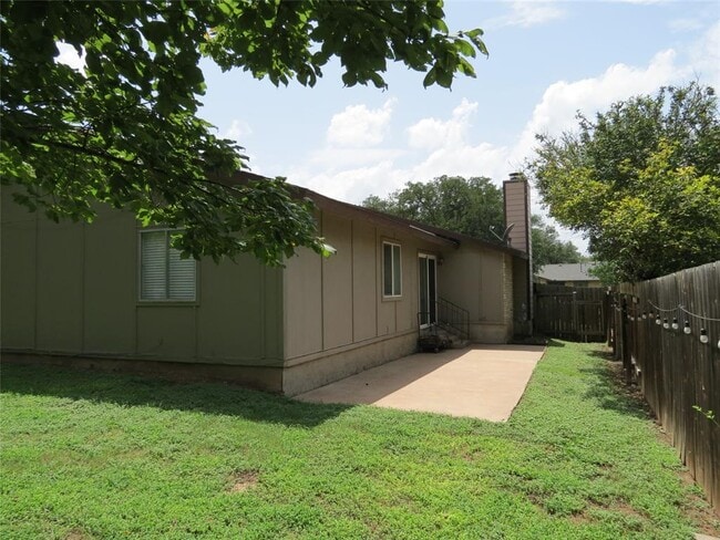 Building Photo - 6803 Rearden Rd