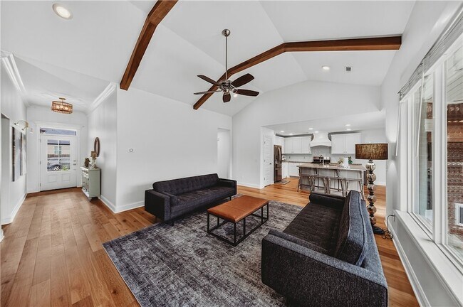 Building Photo - 5803 W Poison Springs Dr