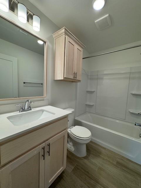 Building Photo - 2804 S Bowling Dr