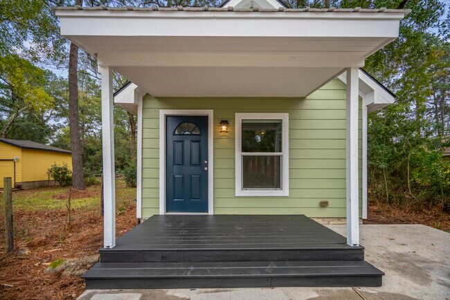 Building Photo - 628 Foster St