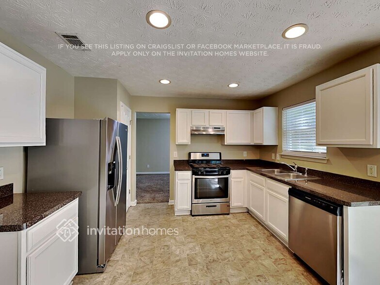 Building Photo - 1058 River Plantation Dr