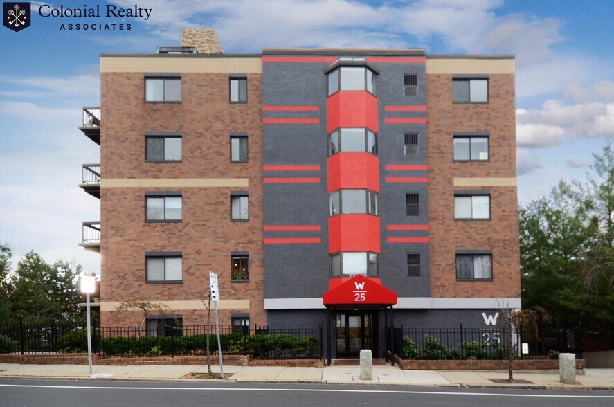 Building Photo - 25 Webster Ave