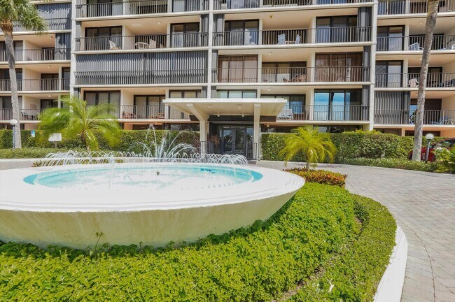 Building Photo - 225 S Beach Rd