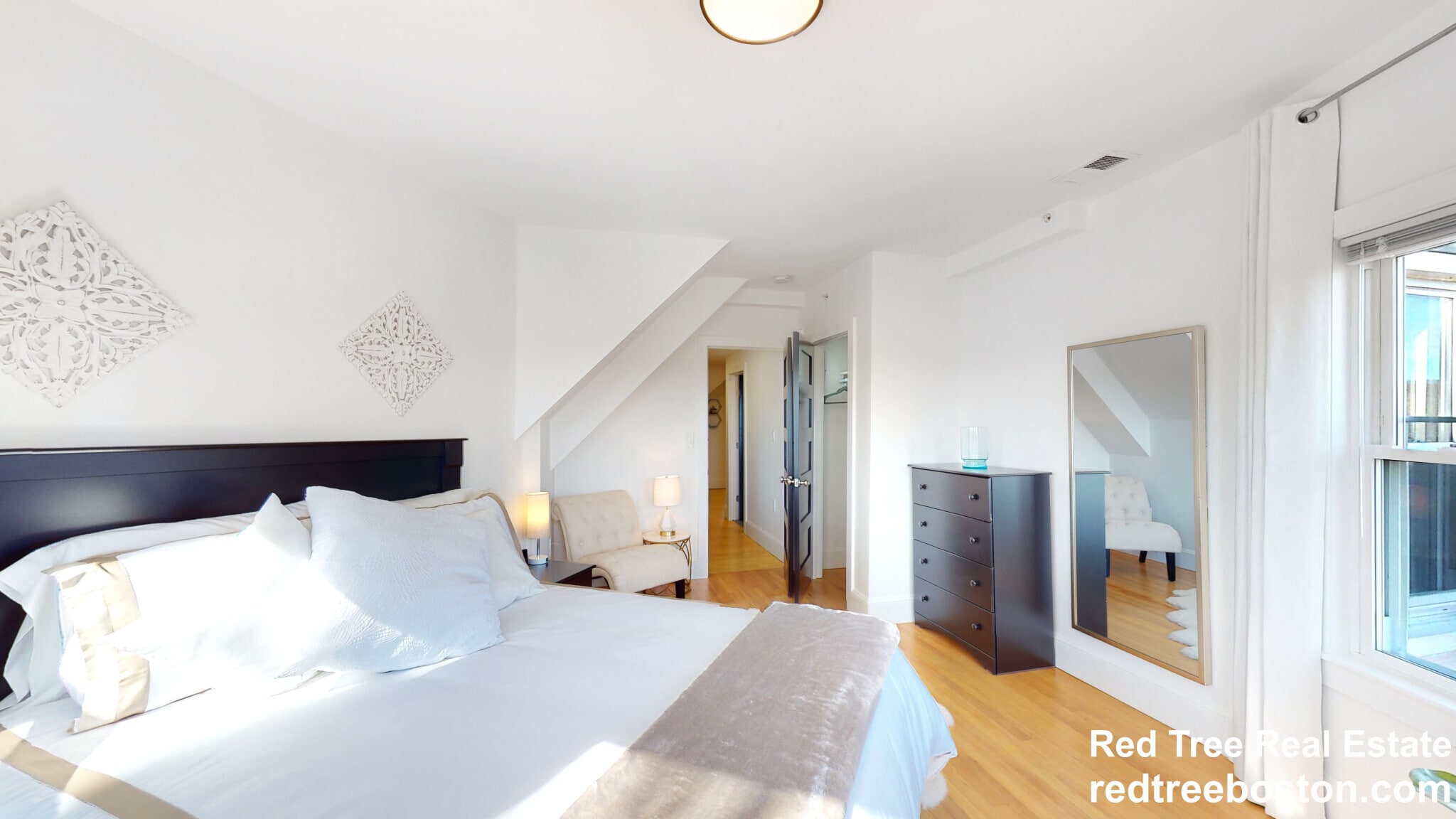 Building Photo - 659 South St