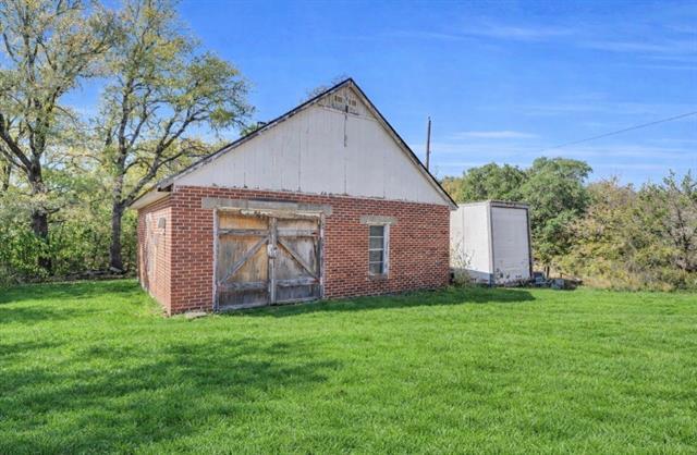 Building Photo - 800 FM 1187