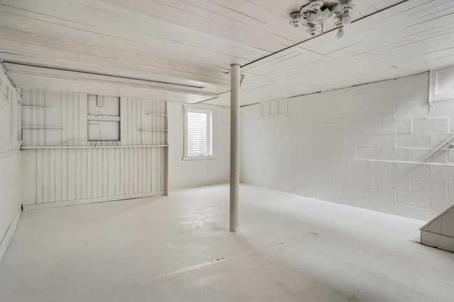 Building Photo - Charming 3 bed/1 bath home in La Crosse