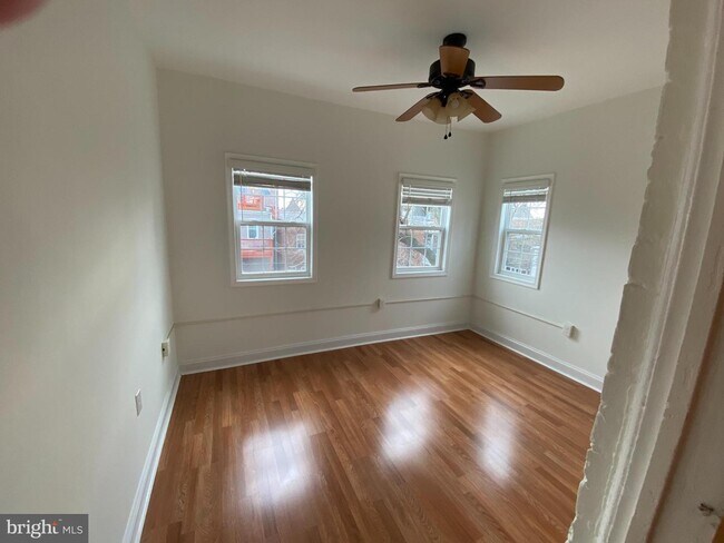 Building Photo - 19 T St NE